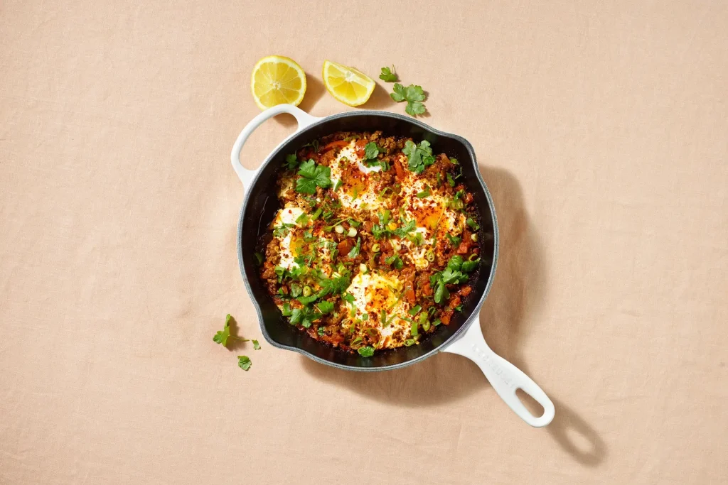 Eieren in tomaten-lamsstoof