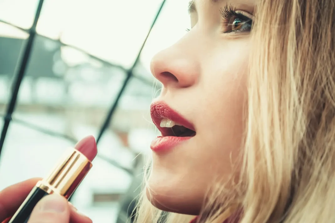 Wat wordt verstaan onder cosmetica?