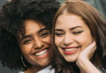 Ben je een aardig mens? Wat er verandert als je kiest voor echte vriendelijkheid Ben je een aardig mens? Wat er verandert als je kiest voor echte vriendelijkheid