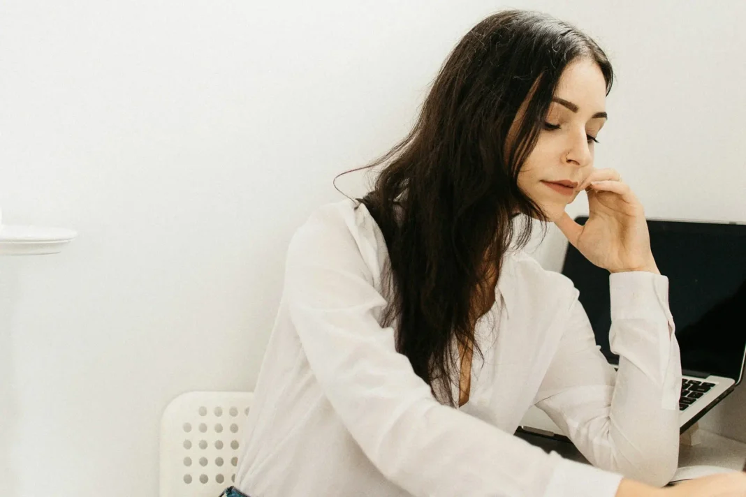 Waarom krijg je stress van thuiszitten?