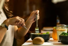 Intermittent fasting: strategische voeding tijdens het eetvenster voor verzadiging, ontstekingsreductie en hormonale regulatie Intermittent fasting: strategische voeding tijdens het eetvenster voor verzadiging, ontstekingsreductie en hormonale regulatie