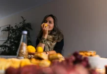 Eten dat meer doet: de zintuiglijke en hormonale kracht van volwaardige voeding Eten dat meer doet: de zintuiglijke en hormonale kracht van volwaardige voeding