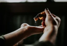 Zeven manieren waarop etherische oliën angst merkbaar verzachten Zeven manieren waarop etherische oliën angst merkbaar verzachten