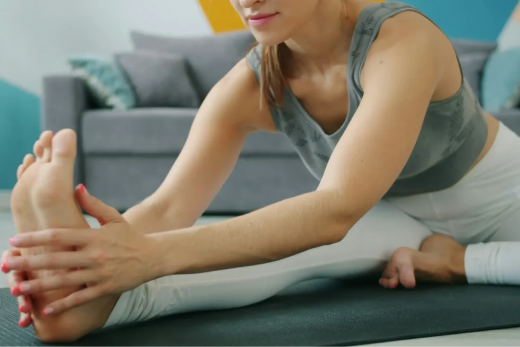 Ontspan in 10 minuten met deze stretchoefeningen Ontspan in 10 minuten met deze stretchoefeningen